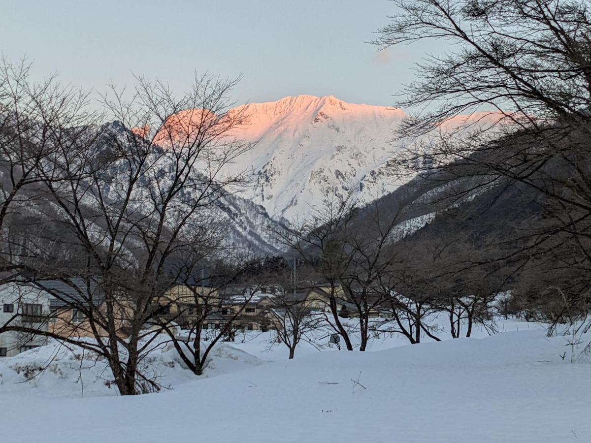 Tanigawa Valley Lodge & Coffee Roastery Минаками Екстериор снимка